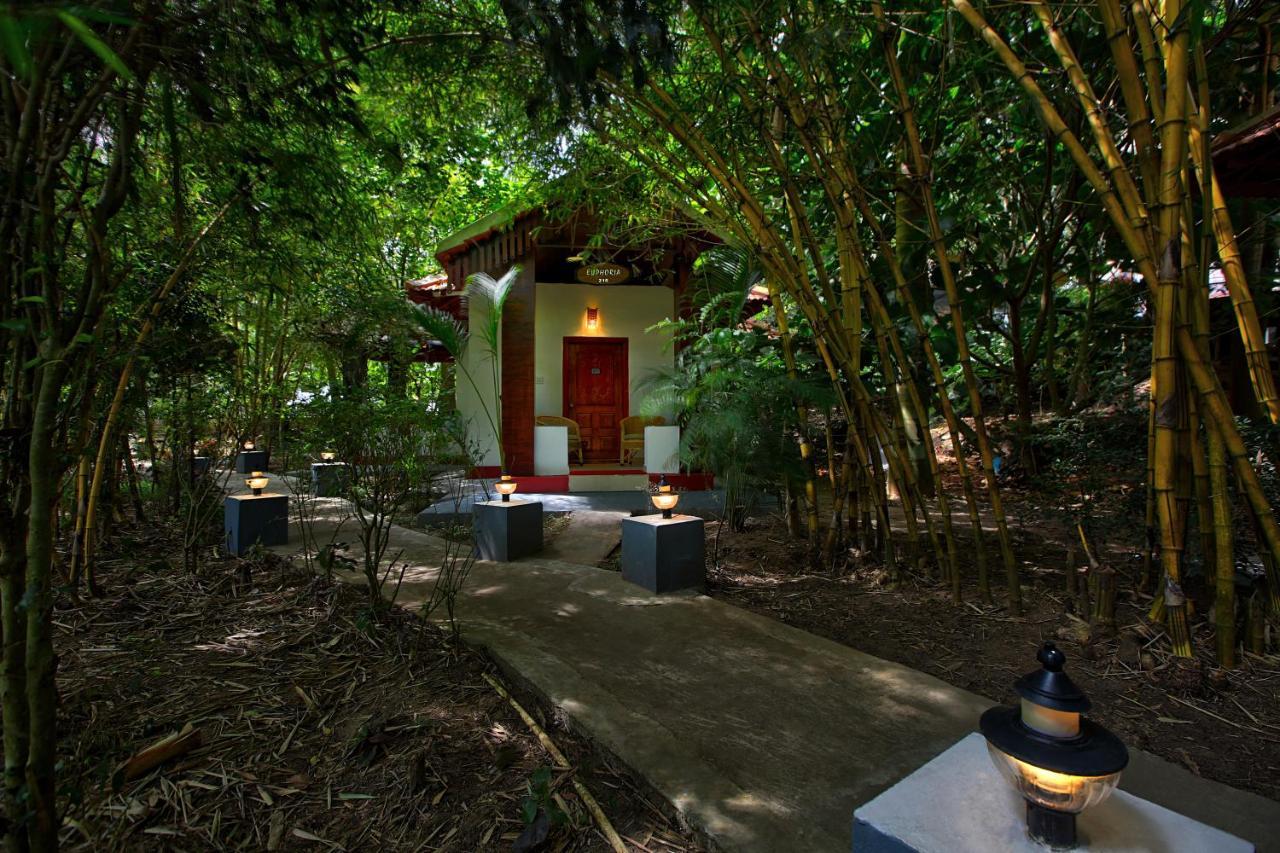 Gokulam Grand Resort & Spa, Coorg Кушалнаґар Екстер'єр фото