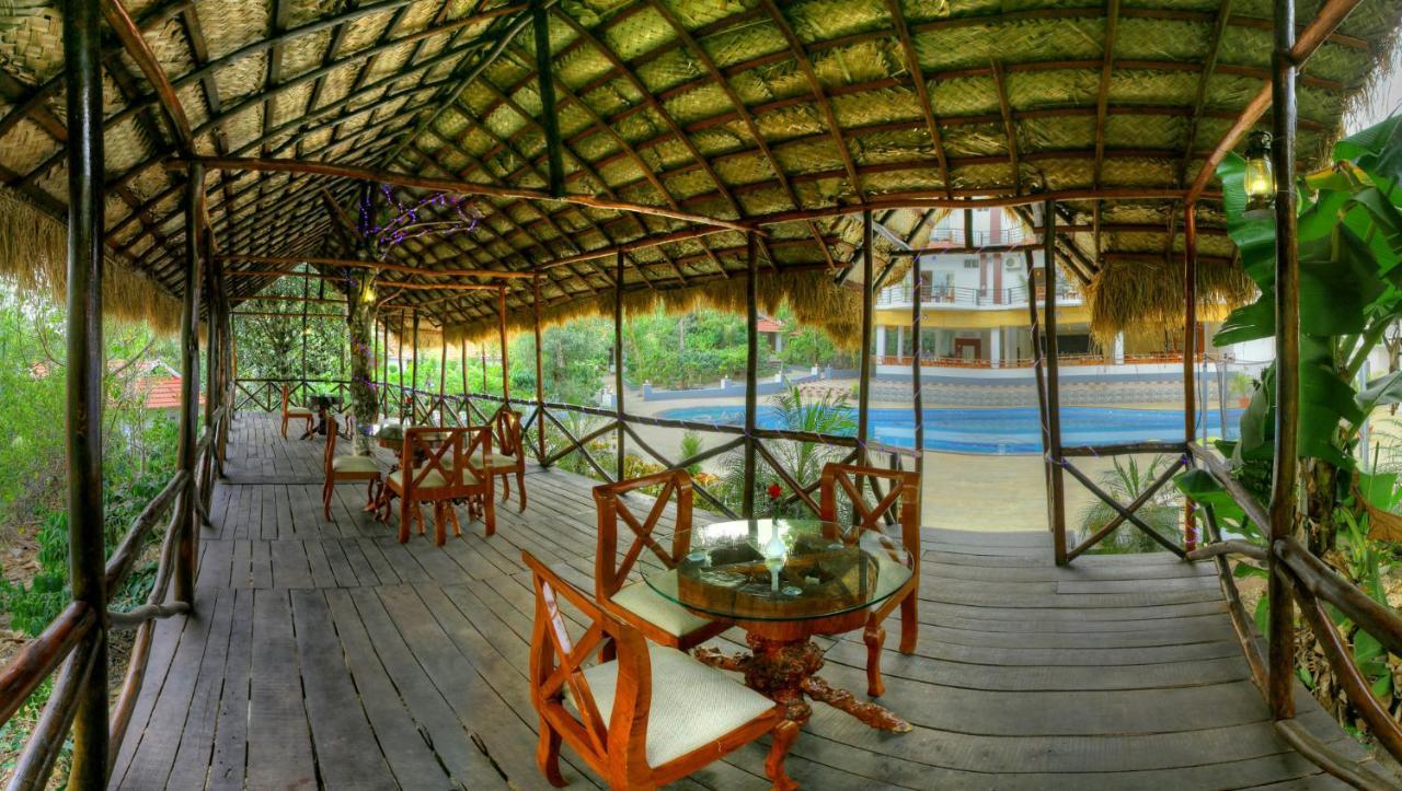 Gokulam Grand Resort & Spa, Coorg Кушалнаґар Екстер'єр фото